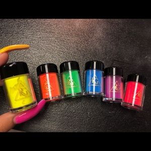 NEON  pigments 💞